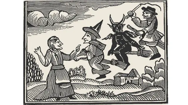  அதே குழுவில் பீர் தயாரிக்கும் பெண்களும் (brewsters) சேர்க்கப்பட்டனர். மூடநம்பிக்கையுடன் இருந்த, கல்வியறிவில்லாத மக்கள், இப்படிப்பட்டவர்களை ‘புறக்கணிக்கப்பட்டவர்கள்’ (the other) எனக் கருதினர்,” என்று மது நிபுணர் ஜேன் பேட்டன், தாரா நூரின் மற்றும் டெரி ஃபஹ்ரெண்டார்ஃப் எழுதிய A Woman's Place Is in the Brewhouse: A Forgotten History of Alewives, Brewsters, Witches, and CEOs என்ற புத்தகத்தில் கூறுகிறார்.
