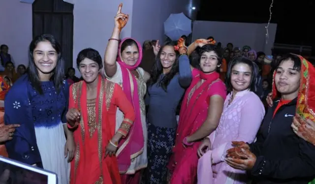 गीता फोगाटच्या संगीत सोहळ्यातील फोटो