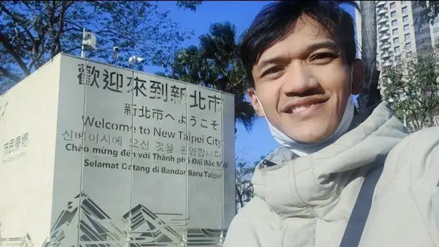 Wira mengaku kecewa dengan pemerintah Indonesia karena membiarkan diskriminasi usia dalam mencari pekerjaan.