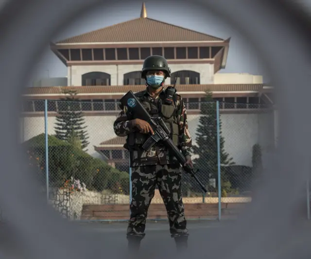 संसद् भवन 