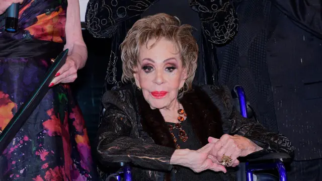 2666c090 adec 11ef b078 df53858f65ae.jpg - Muere la diva del cine mexicano, Silvia Pinal