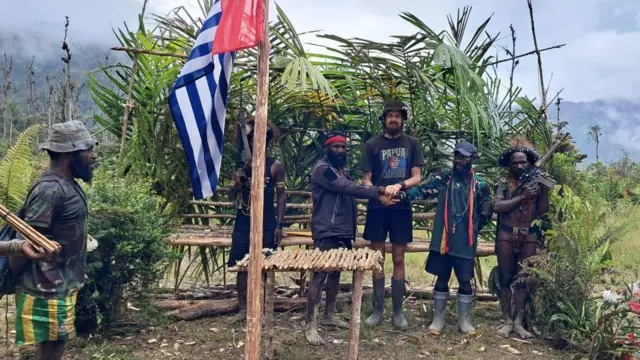 papua, militer, konflik