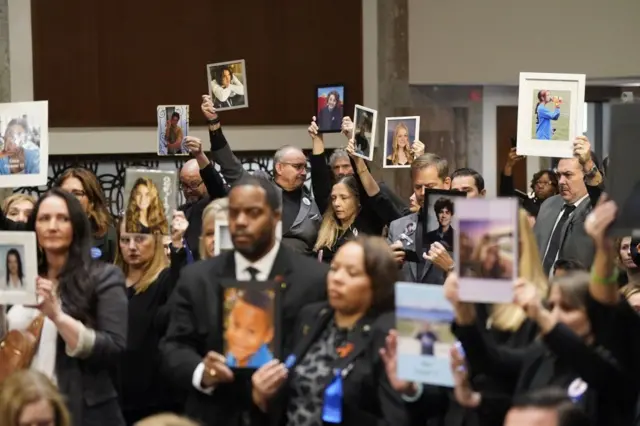 শুনানির পর অভিভাবকদের বিক্ষোভ।