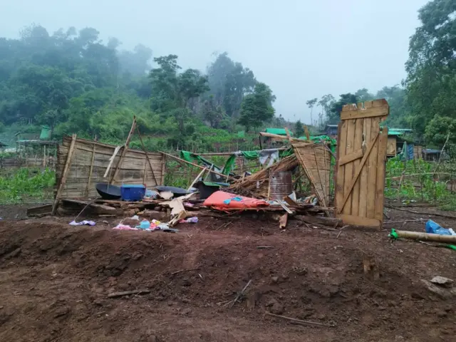  ဇူလိုင် ၄ ရက်နေ့က ဒီမောဆိုအနောက်ဘက်ခြမ်းက စစ်ရှောင်စခန်း လေကြောင်းတိုက်ခိုက်ခံရ