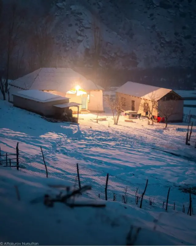 Айылым келет эсиме сыздап анан, андагыдай сагыныч кыйнабаган... Э. Иманалиев.