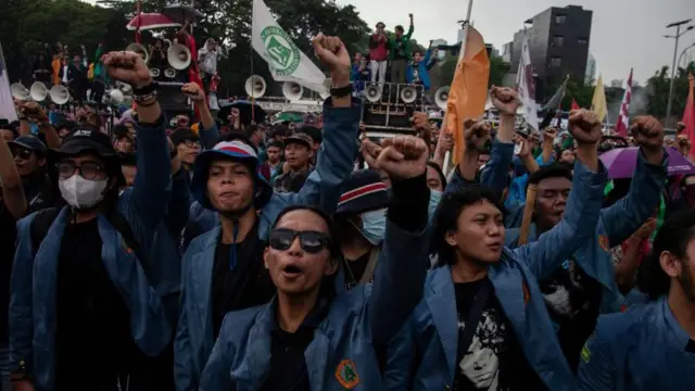 Gerakan mahasiswa, DPR, demonstrasi