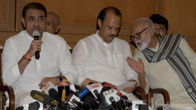 बाएं से प्रफुल्ल पटेल, अजित पवार और छगन भुजबल