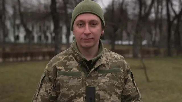 রোমান - স্বেচ্ছাসেবী হ্যাকার থেকে এখন সামরিক কর্মী