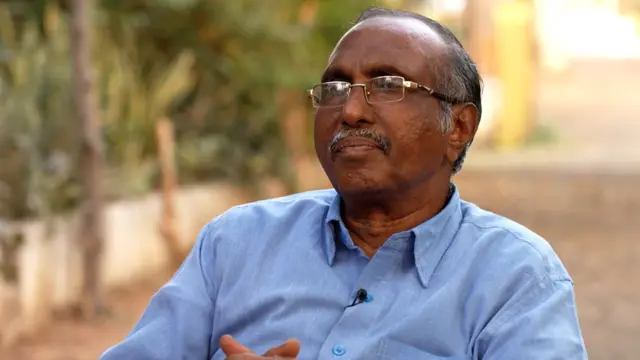 सतीश डॉक्टर होते, म्हणून सुरुवात वैदूंकडच्या पारंपारिक वनौषधींपासून झाली.