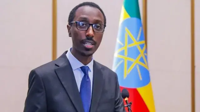Wasaaradda arrimaha dibadda Itoobiya ayaa ka codsatay ciidamada Eritrea in ay ka baxaan dhulka Itoobiya oo ay sheeganayso in ay ka taliyaan iyo in ay diyaar u yihiin wadahadal.