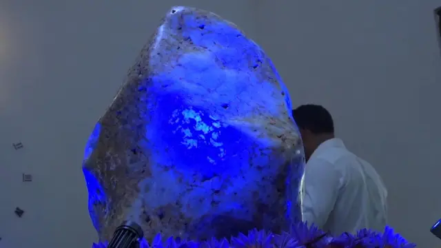 ரத்தினக்கல்