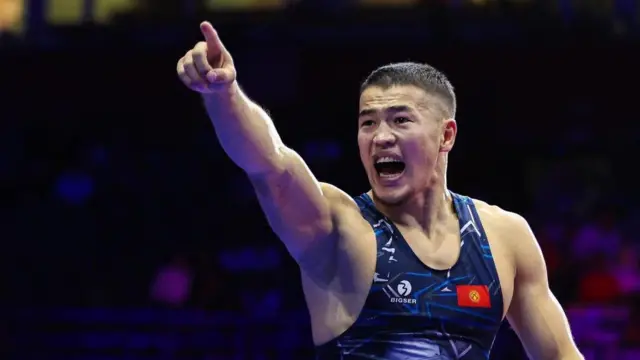 Дүйнө чемпиону Акжол Махмудов