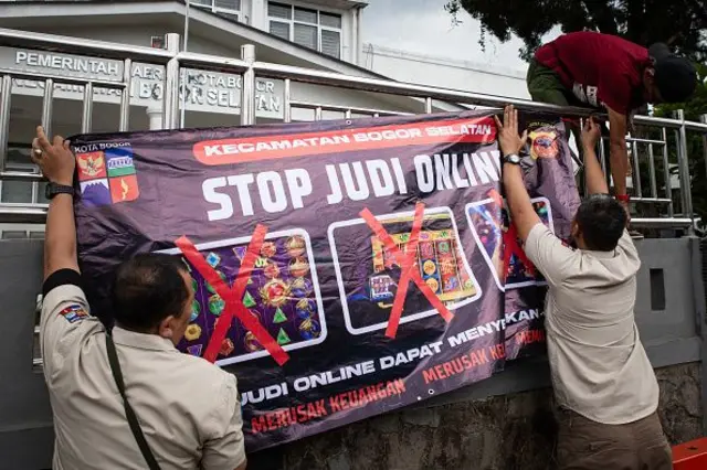 poster, judi online