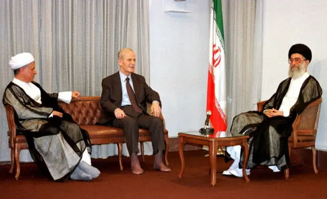 حافظ اسد در دیدار با علی خامنه‌ای و اکبر هاشمی رفسنجانی