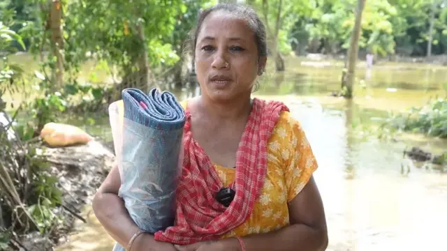 बिष्णु माया भुजल ने कहा कि हमारे गाय-बकरी सब बह गए, नाव वाले ने हमें बचा लिया