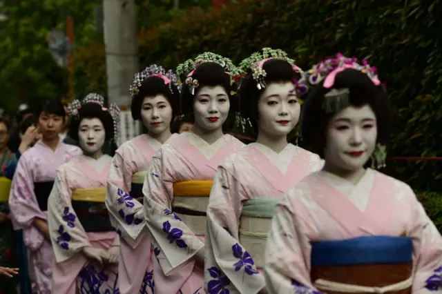 ગીશા કલાકારો જાપાન 