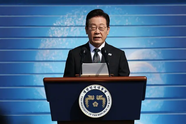 Tổng thống Hàn Quốc Lee Jae-myung đã yêu cầu "dốc toàn bộ nguồn lực ngoại giao để bảo vệ công dân khỏi tội phạm tại Campuchia".