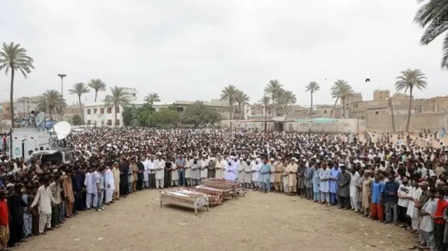 ਰਹਿਮਾਨ ਅਤੇ ਉਸਦੇ ਸਾਥੀਆਂ ਦੇ ਜਨਾਜ਼ਾ