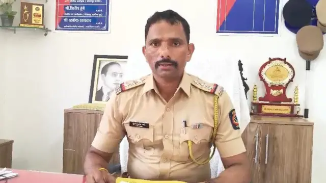 वैराग पोलीस स्टेशनचे पोलीस निरीक्षक कुंदन गावडे