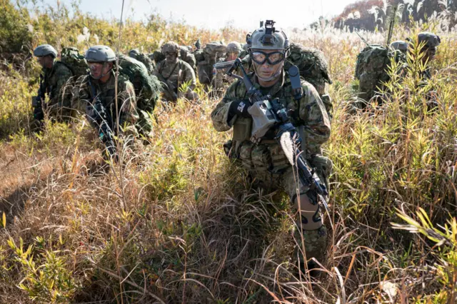 ২০২২ সালের নভেম্বরে জাপানের গুনমায় জাপানি সেল্ফ ডিফেন্স ফোর্স ও ব্রিটিশ সেনাবাহিনীর যৌথ মহড়া