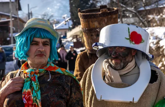 karneval u severnoj makedoniji, maskenbal u severnoj makedoniji, tradicionalni festival u vevčanima