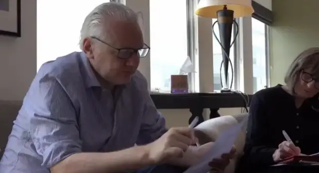 Жулиан Ассанж Лондондон учуп кетер алдында