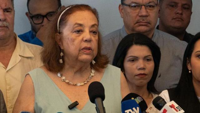 Venezuela I La oposición inscribe a un candidato “provisionalmente” luego  de que se impidiera la postulación de para las elecciones  presidenciales - BBC News Mundo