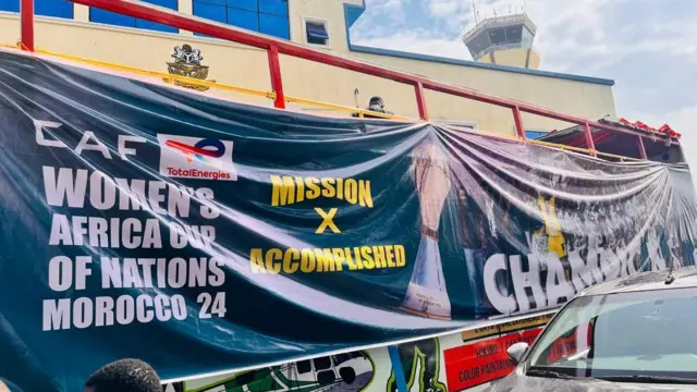 Di empty double-decker bus wey dem initially plan to take di Super Falcons on a Bus Parade round di city of Abuja