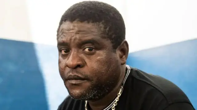 Jimmy "Barbeque" Chérizier ni afisa wa polisi aliyegeuka kuwa kiongozi wa genge