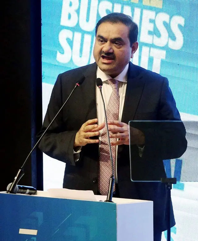 गौतन अदानी