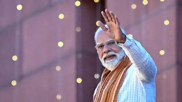 नरेंद्र मोदी