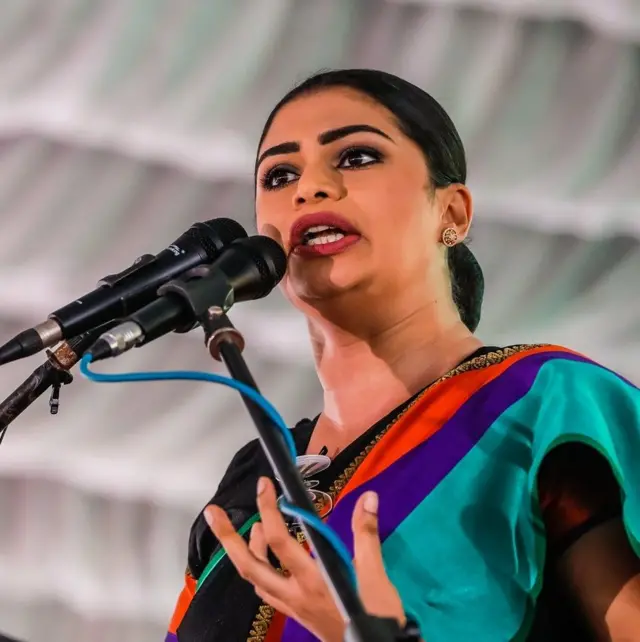 2011 දී භාරත ලක්ෂ්මන් ප්‍රේමචන්ද්‍ර ඝාතනයෙන් පසුව ජාතික දේශපාලනයට පිවිසි ඔහුගේ දියණිය හිරුණිකා ප්‍රේමචන්ද්‍ර