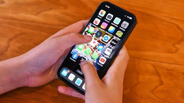 సెల్ ఫోన్