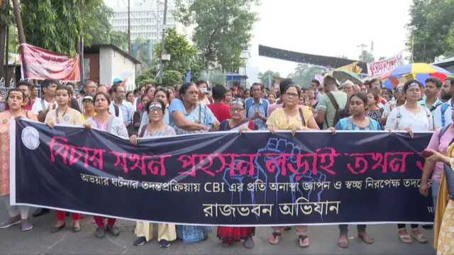 पश्चिम बंगाल में डॉक्टरों का प्रदर्शन जारी है