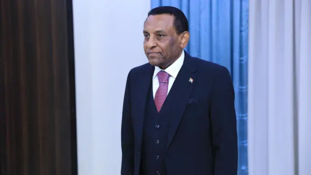 رئيس الوزراء السوداني الجديد