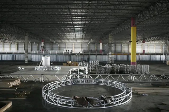 ሚሊኒየም አዳራሽ በግንባታ ላይ ሳለ 