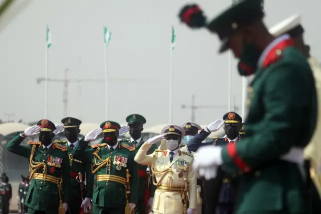 Forces de défense et de sécurité du Nigéria.