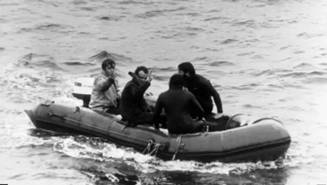 पायसिस 3 पाणबुडी