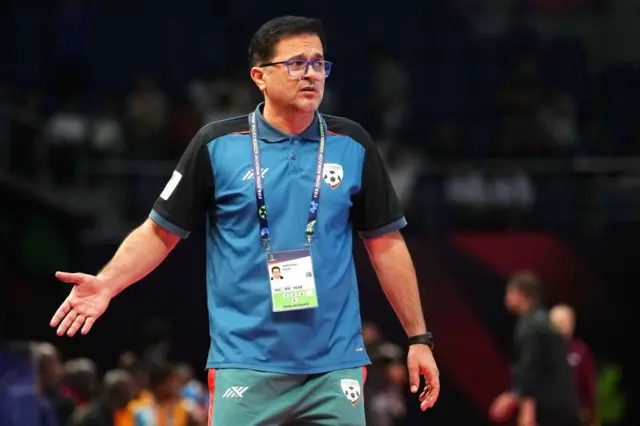 مجید مرتضایی سرمربی ایرانی تیم فوتسال افغانستان در جام جهانی فوتسال