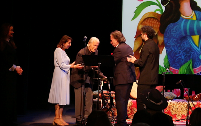 بزرگداشت احمد پژمان در دانشگاه کالیفرنیا در لوس آنجلس