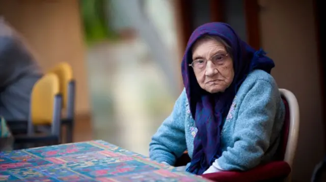 Улгайган аял