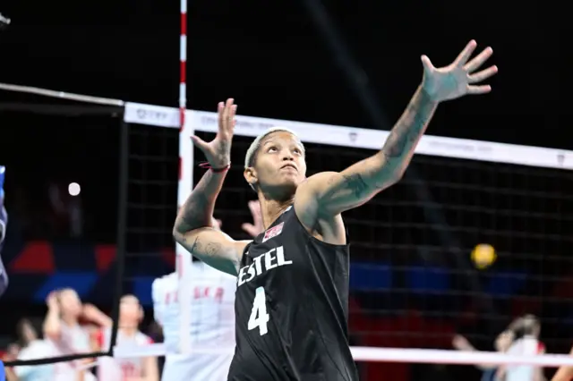 Melissa Vargas maçın yıldızlarındandı