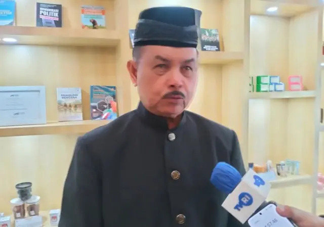 Fauzi Bahar