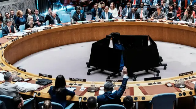 پیش‌نویس تداوم رفع تحریم رای نیاورد، حالا چه می‌شود؟