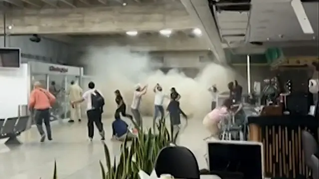 El momento de los terremotos en el aeropuerto de Maiquetía.