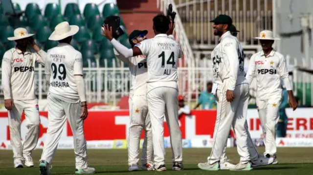 बांग्लादेश-पाकिस्तान टेस्ट क्रिकेट 