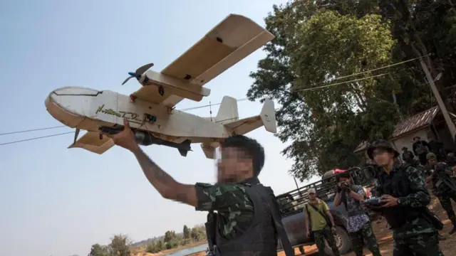 အဆင့်မြှင့်လာတဲ့ အပြန်အလှန်ဒရုန်းတိုက်ခိုက်မှုတွေ