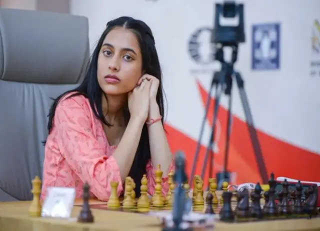 દિવ્યા દેશમુખ, બીબીસી, ગુજરાતી