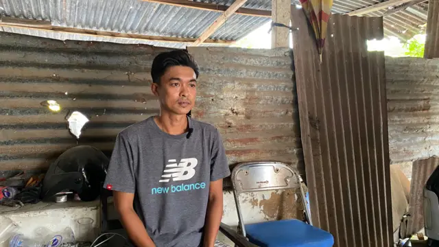 Pengepul besi tua 