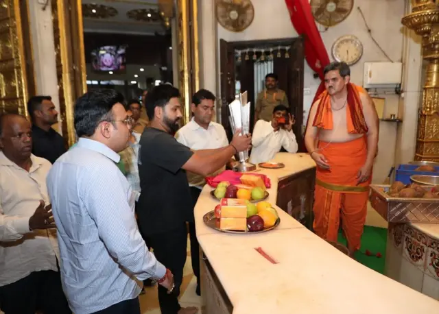 2024 کے ٹی 20 ورلڈ کپ میں فتح کے بعد اس وقت کپتان روہت شرما اور بی سی سی آئی کے سیکریٹری جے شاہ نے ٹرافی کے ساتھ ممبئی کے سدھی ونائک مندر کا دورہ کیا تھا۔